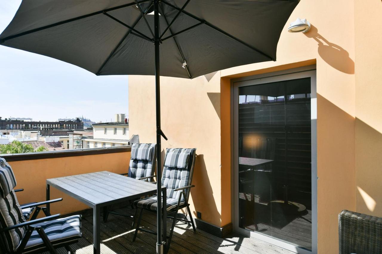 Luxury Penthouse With Sauna, Terrace, 250m2, 5bdrm, 3bthrm Appartement