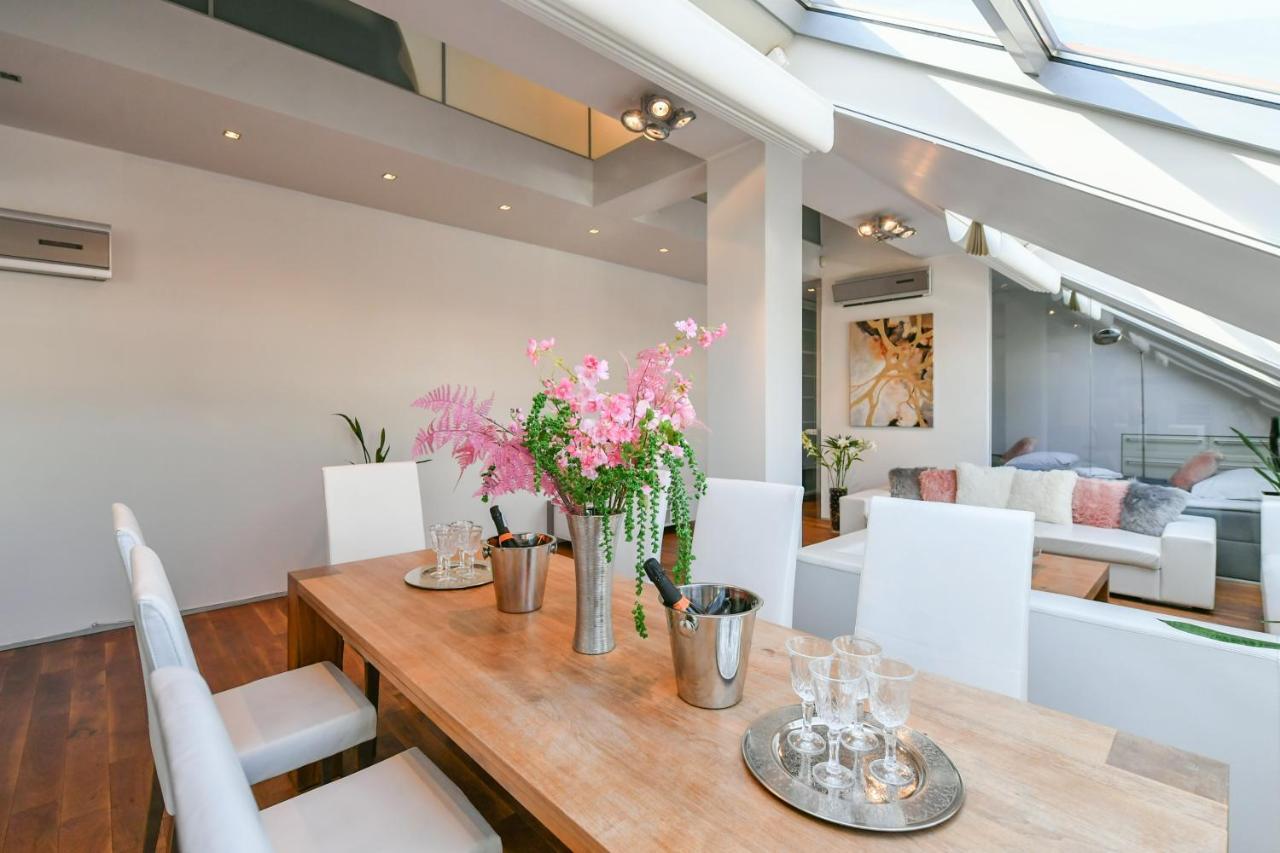 Appartement Luxury Penthouse With Sauna, Terrace, 250m2, 5bdrm, 3bthrm