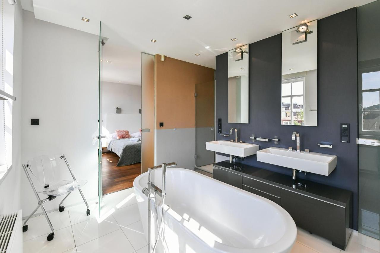 Appartement Luxury Penthouse With Sauna, Terrace, 250m2, 5bdrm, 3bthrm *